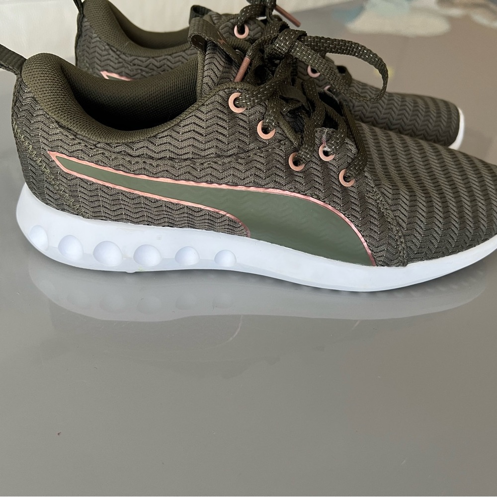 Puma SoftFoam sneakers